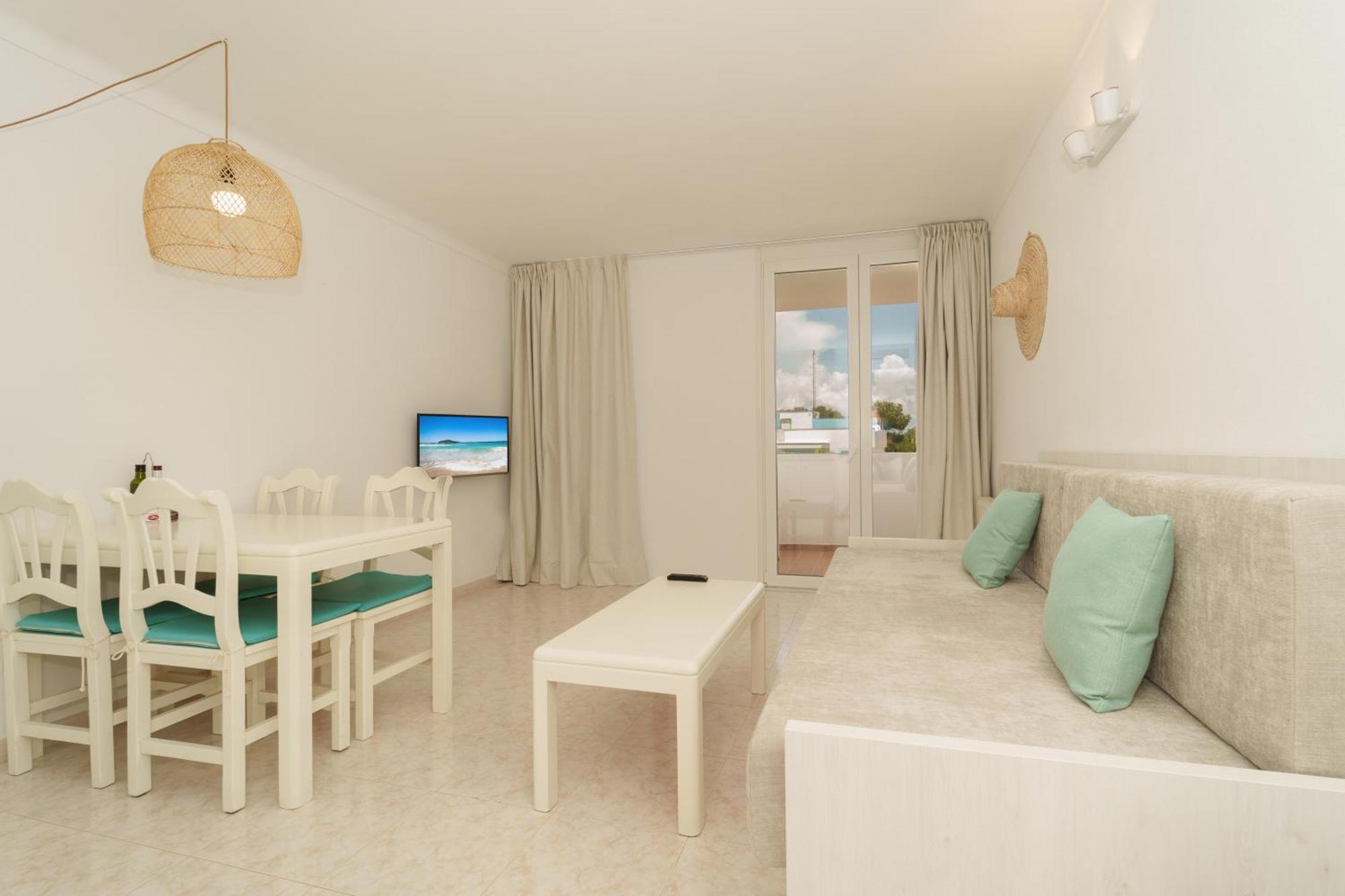 Apartaments Andreas Colonia de Sant Jordi Ngoại thất bức ảnh